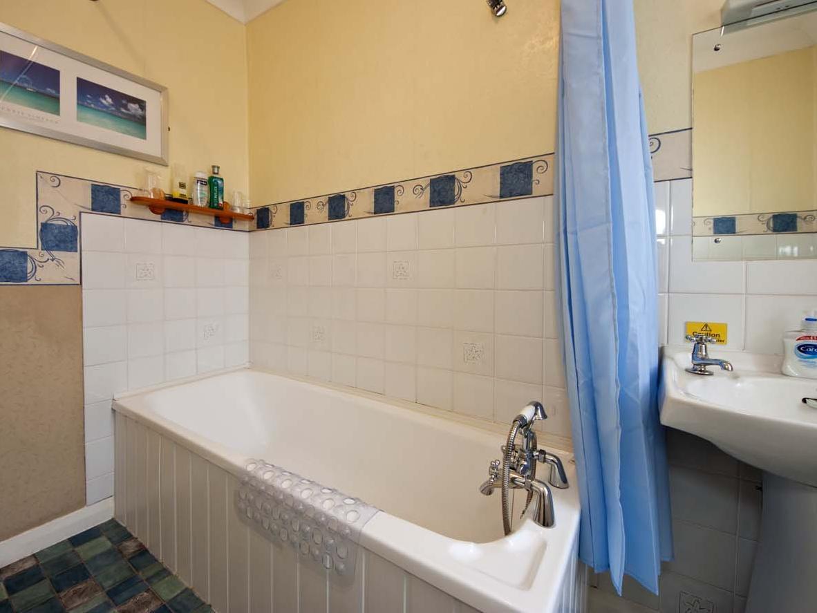 Heathcliff House Exclusively For Adults Free Large Carpark Affittacamere 4*