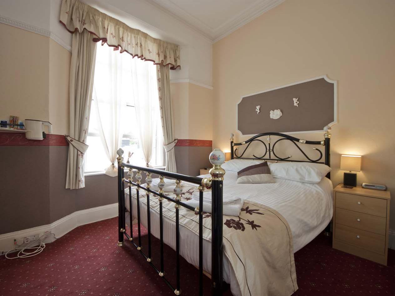 Affittacamere Heathcliff House Exclusively For Adults Free Large Carpark 4*